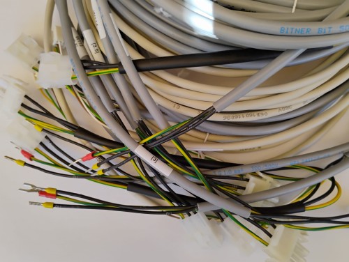 kable zwisowe i przewody elektryczne prefabrykowane